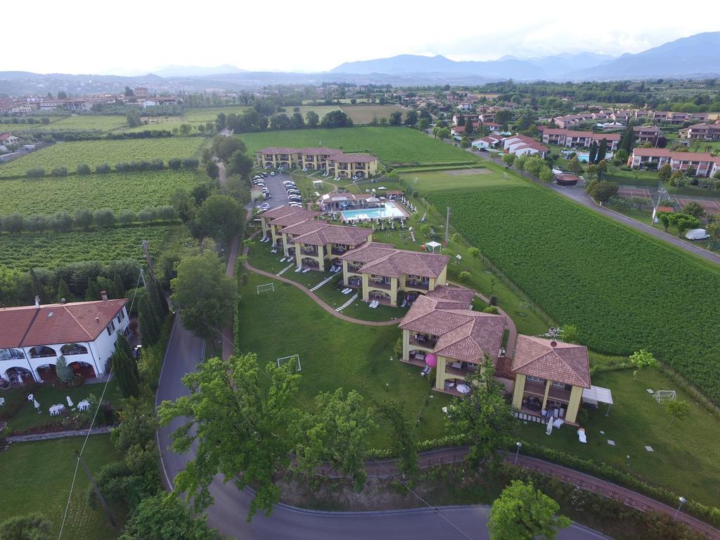 Residence Karina Moniga del Garda Eksteriør billede