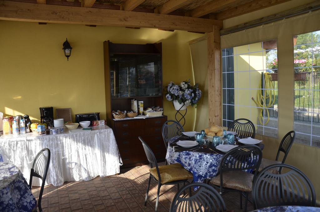 Residence Karina Moniga del Garda Eksteriør billede
