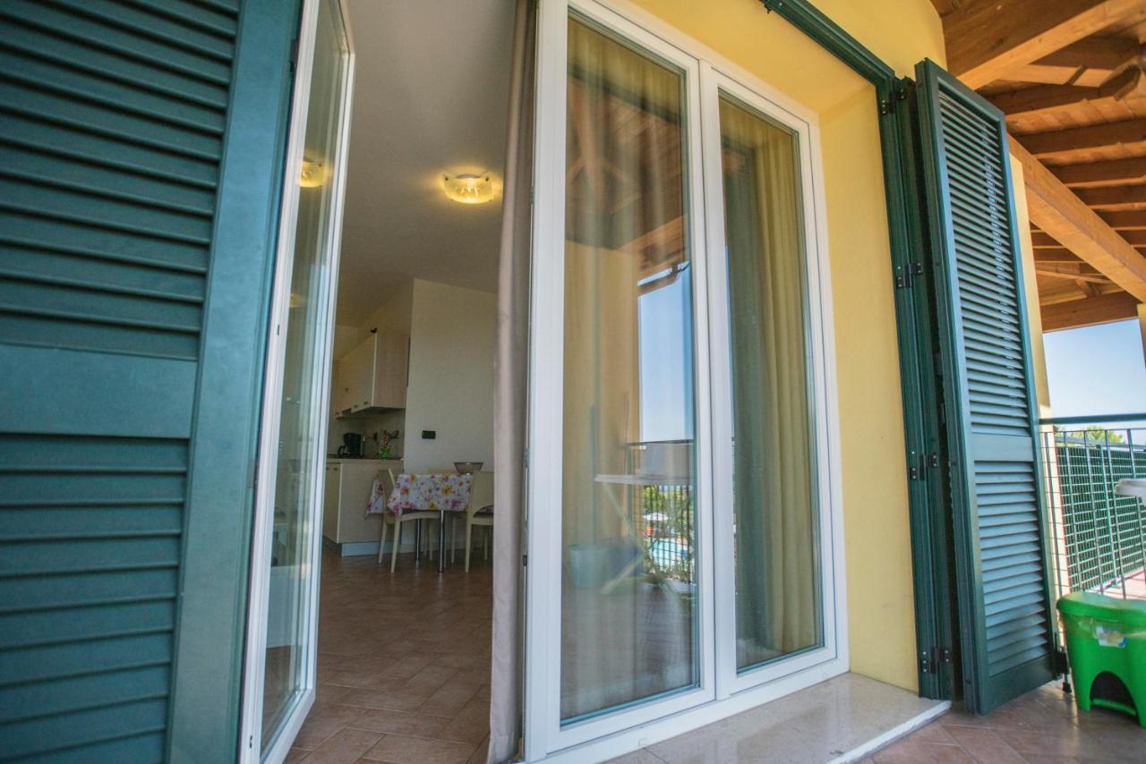 Residence Karina Moniga del Garda Eksteriør billede